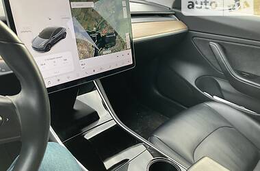 Седан Tesla Model 3 2017 в Днепре