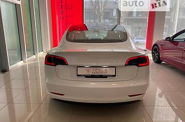 Седан Tesla Model 3 2019 в Одессе