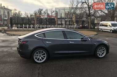 Седан Tesla Model 3 2018 в Одессе