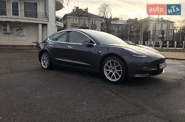 Седан Tesla Model 3 2018 в Одессе