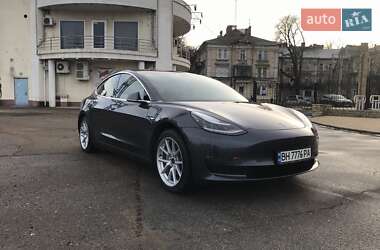 Седан Tesla Model 3 2018 в Одессе