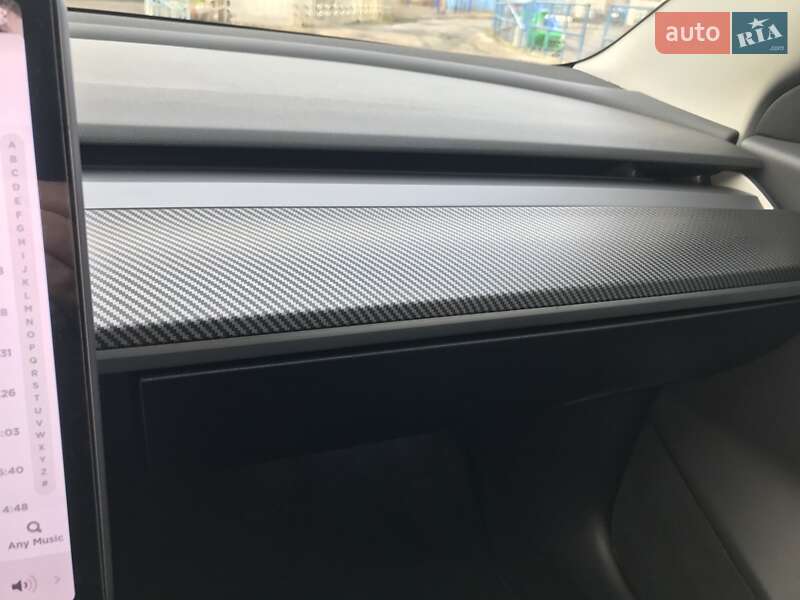Седан Tesla Model 3 2018 в Одесі