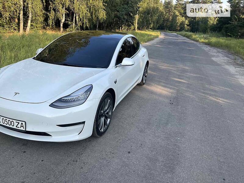 Лифтбек Tesla Model 3 2019 в Харькове