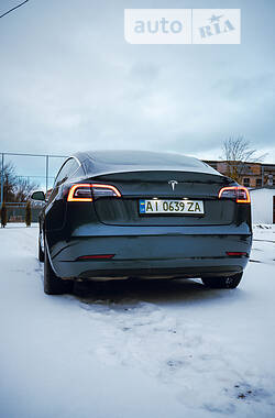 Седан Tesla Model 3 2018 в Кропивницком