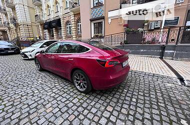 Седан Tesla Model 3 2019 в 