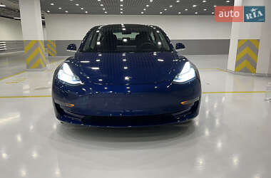 Седан Tesla Model 3 2018 в Киеве
