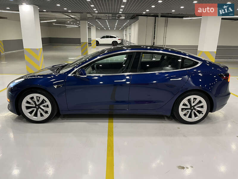 Седан Tesla Model 3 2018 в Киеве фото 15 Седан Tesla Model 3 2018 в Киеве