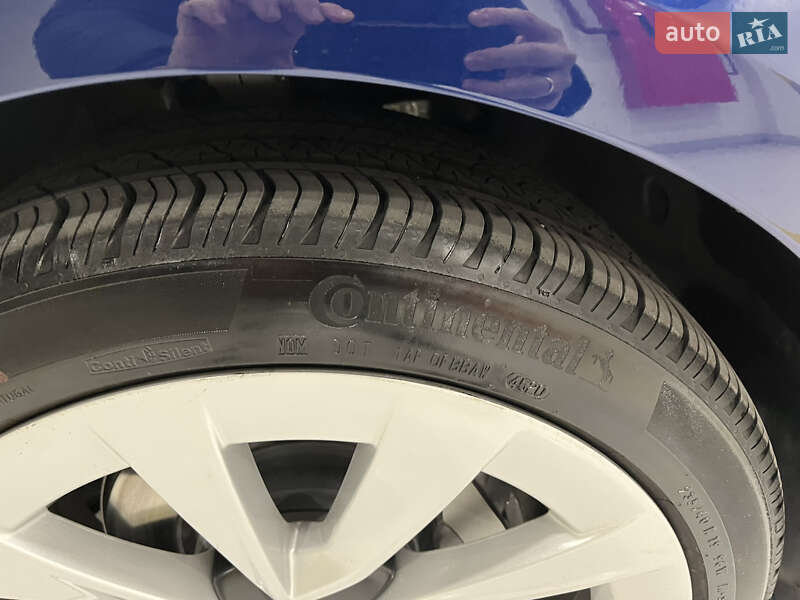 Седан Tesla Model 3 2018 в Киеве фото 16 Седан Tesla Model 3 2018 в Киеве