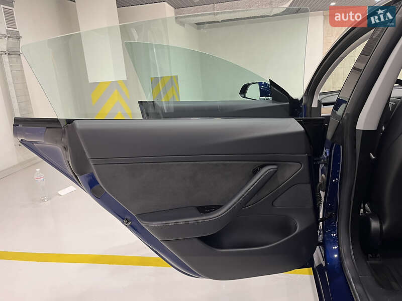 Седан Tesla Model 3 2018 в Киеве фото 31 Седан Tesla Model 3 2018 в Киеве