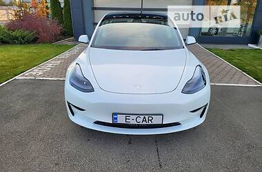 Седан Tesla Model 3 2022 в Києві