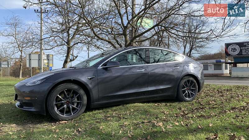 Седан Tesla Model 3 2019 в Чернівцях фото 2 Седан Tesla Model 3 2019 в Чернівцях