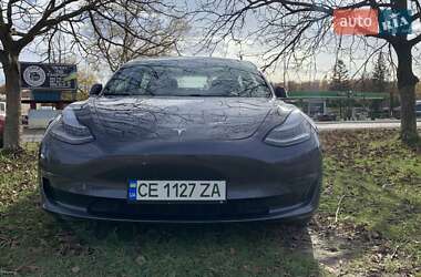 Седан Tesla Model 3 2019 в Черновцах