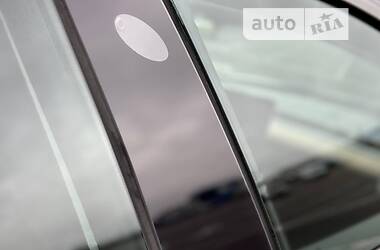Седан Tesla Model 3 2020 в 