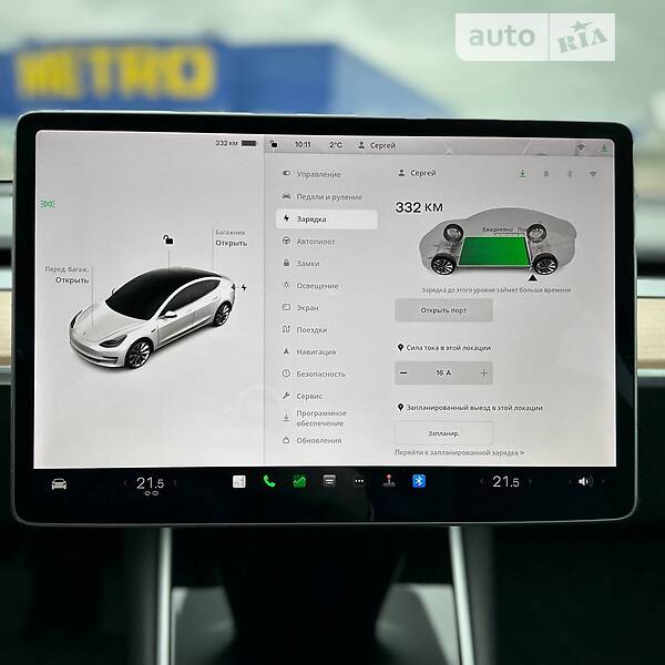 Седан Tesla Model 3 2020 в Ровно