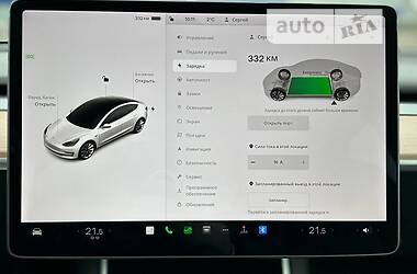 Седан Tesla Model 3 2020 в 