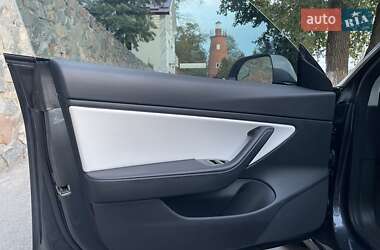 Седан Tesla Model 3 2018 в 
