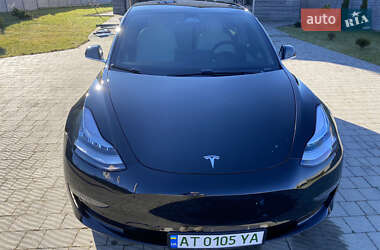 Седан Tesla Model 3 2019 в Долине