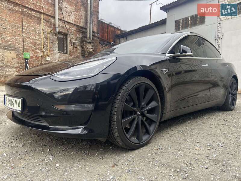 Седан Tesla Model 3 2019 в Дніпрі