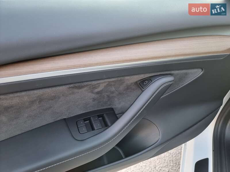 Седан Tesla Model 3 2021 в Кропивницком фото 37 Седан Tesla Model 3 2021 в Кропивницком