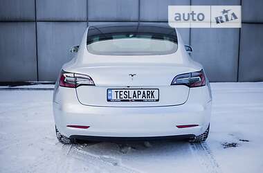 Седан Tesla Model 3 2018 в Киеве