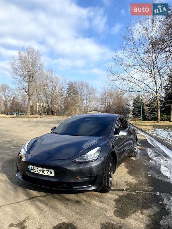 Tesla Model 3 2018 Tesla Model 3 2018