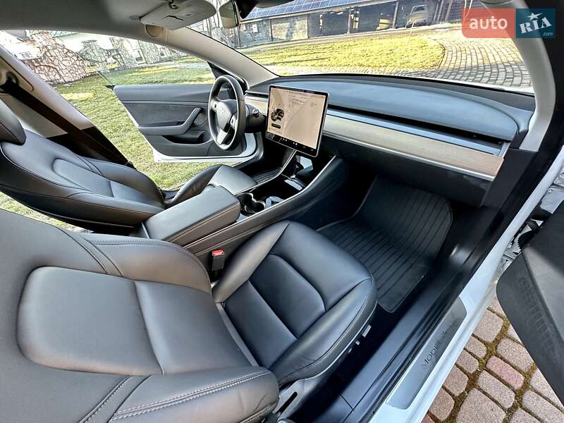 Седан Tesla Model 3 2020 в Калуше фото 13 Седан Tesla Model 3 2020 в Калуше