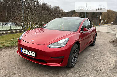 Седан Tesla Model 3 2020 в Киеве