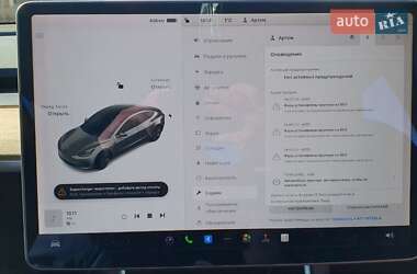 Седан Tesla Model 3 2018 в Киеве
