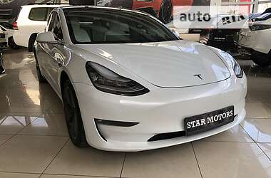 Седан Tesla Model 3 2020 в Одесі