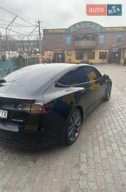 Седан Tesla Model 3 2019 в Кривом Роге