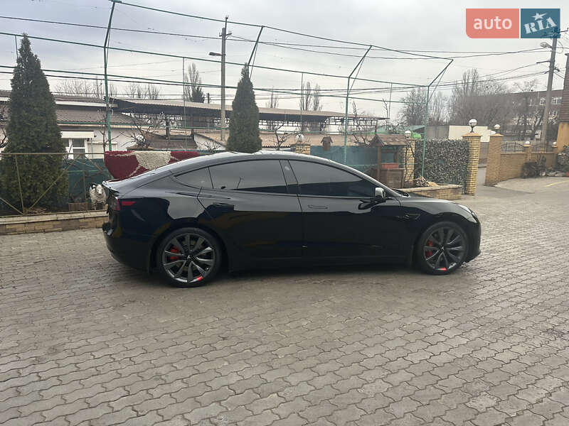 Седан Tesla Model 3 2019 в Кривом Роге