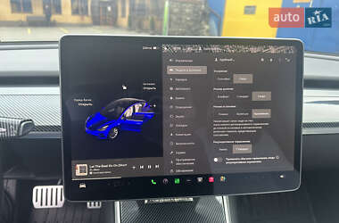 Седан Tesla Model 3 2019 в Кривом Роге