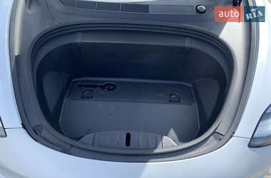 Седан Tesla Model 3 2020 в Харкові