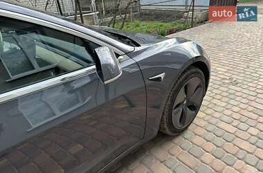Седан Tesla Model 3 2018 в Кропивницком