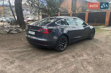 Седан Tesla Model 3 2018 в Киеве