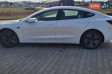 Седан Tesla Model 3 2020 в Львове