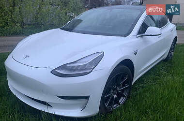 Седан Tesla Model 3 2020 в Харкові