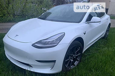 Седан Tesla Model 3 2020 в Харькове