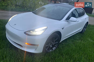 Седан Tesla Model 3 2020 в Харкові