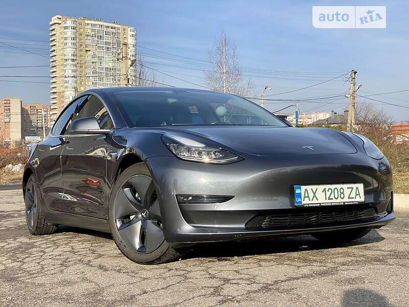 Седан Tesla Model 3 2019 в Харкові
