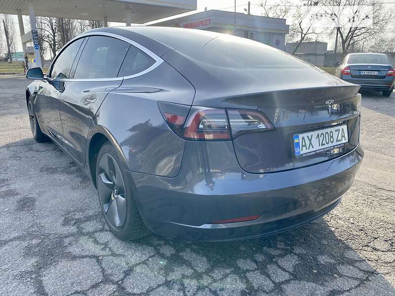 Седан Tesla Model 3 2019 в Харкові