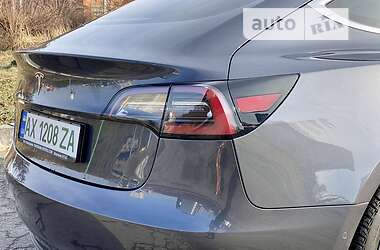 Седан Tesla Model 3 2019 в Харкові
