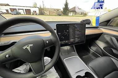 Седан Tesla Model 3 2021 в Луцке