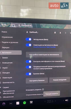 Седан Tesla Model 3 2019 в 