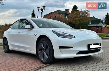 Седан Tesla Model 3 2018 в Києві