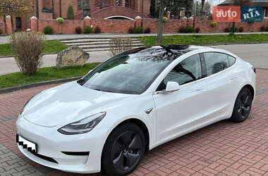 Седан Tesla Model 3 2018 в Києві