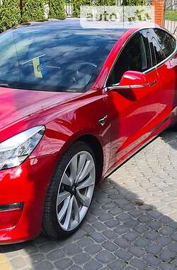 Седан Tesla Model 3 2018 в Кременце