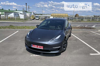 Седан Tesla Model 3 2021 в 