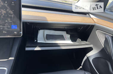Седан Tesla Model 3 2021 в Киеве