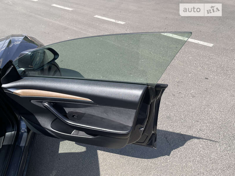 Седан Tesla Model 3 2021 в Киеве фото 35 Седан Tesla Model 3 2021 в Киеве